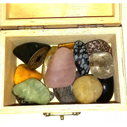 MystiCrystal box, skrinja z dragimi kamni in kovancem sreče