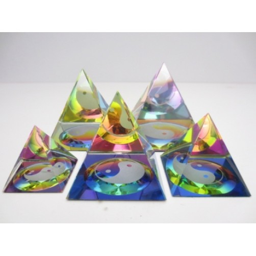 Mistična piramida Ying Yang 7 x 7 cm