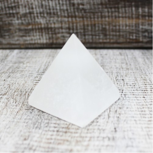Selenit piramida 5 x 5 cm