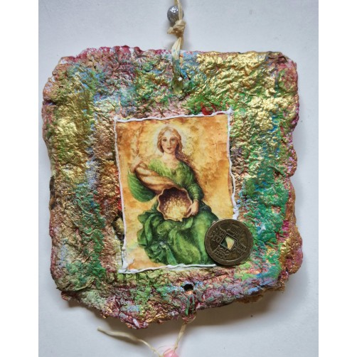 Abundancija, boginja obilja s kovancem sreče, 13 x 11 cm