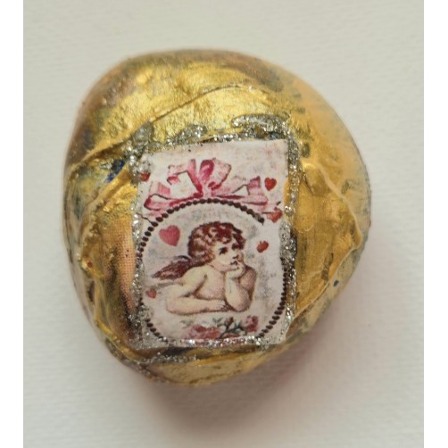 Angel srčne nežnosti, magnet na kamnu, 3 x 3 cm