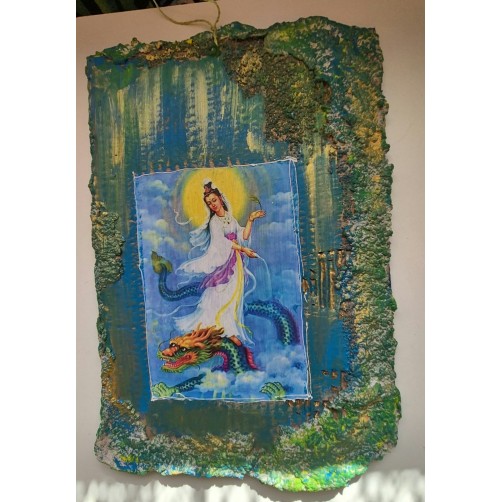 Kuan Yin z zmajem, 33 x 22 cm