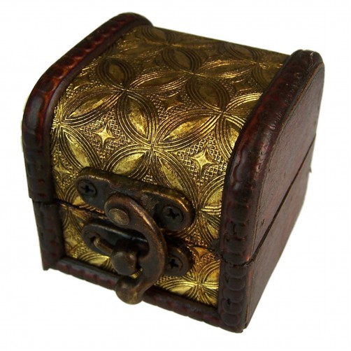 Škatlica v obliki starinske skrinje, zlata