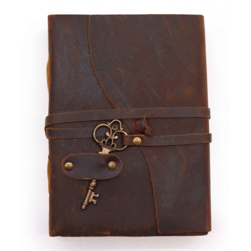 Ezoterični zvezek s ključem, ročno narejen